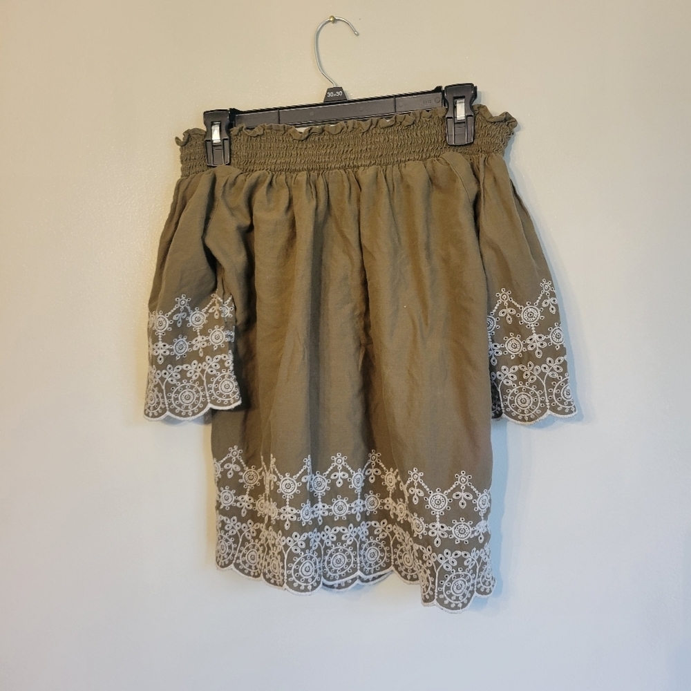 Abercrombie And Fitch Off Shoulder Blouse - Picture 4 of 5
